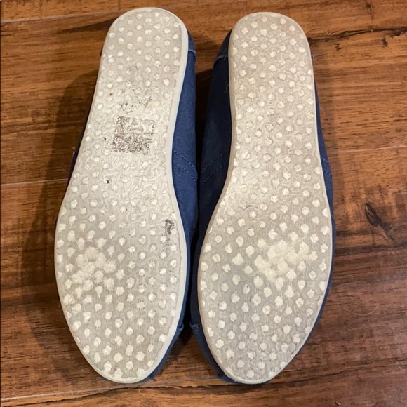 Navy Blue Toms slip ons! - Picture 4 of 5